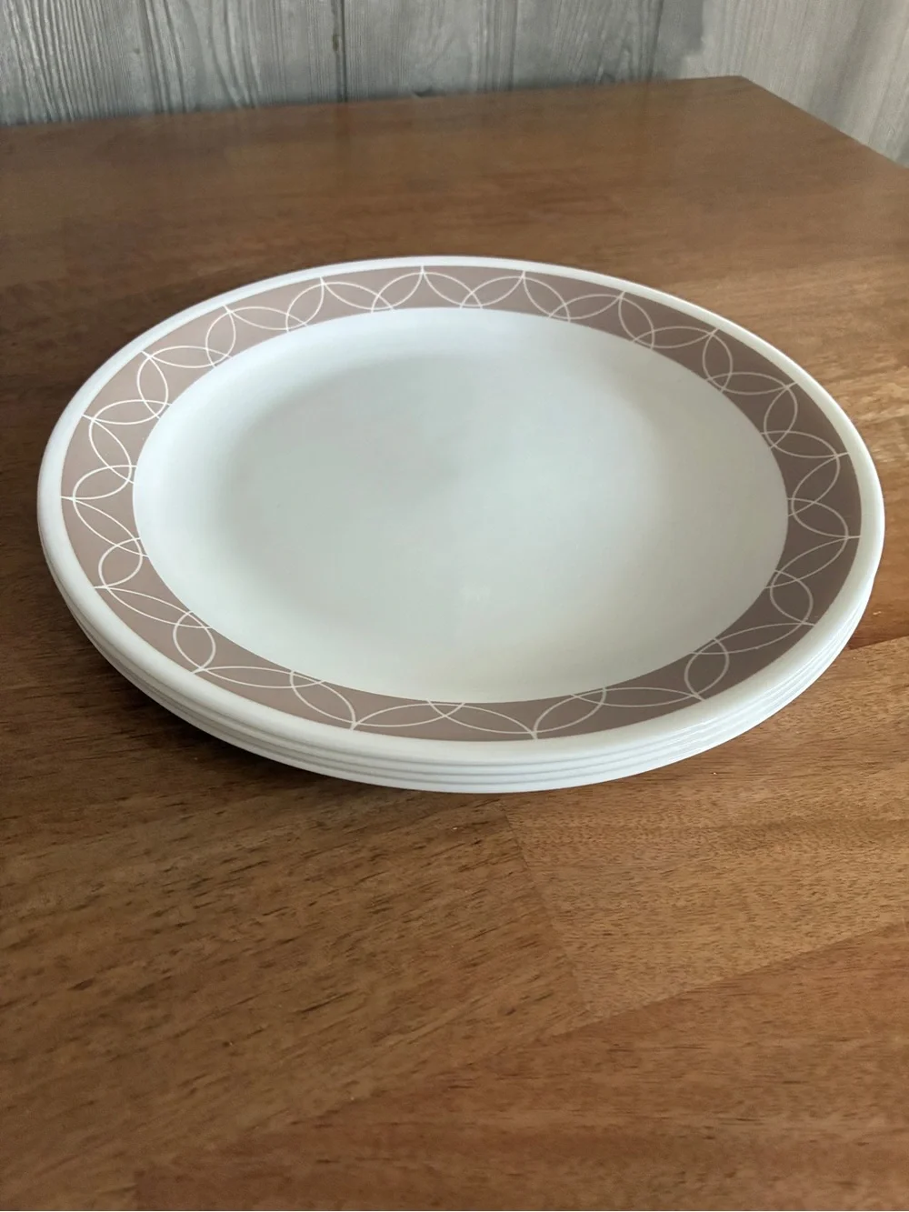 4 Sand Sketch Dinner Plates in Excellent Condition Taupe Geometric Design